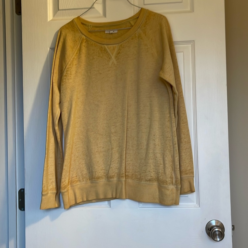 Yellow sweatshirt
